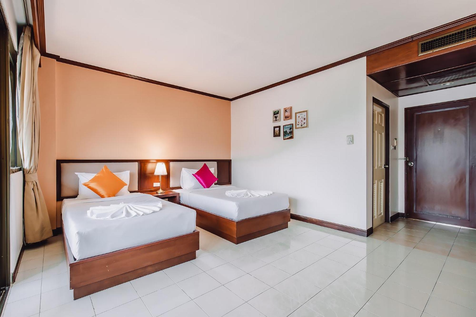 Bauman-Ville Hotel Patong Extérieur photo