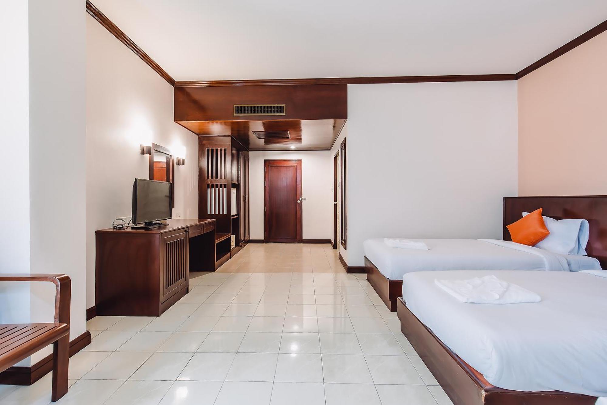 Bauman-Ville Hotel Patong Extérieur photo