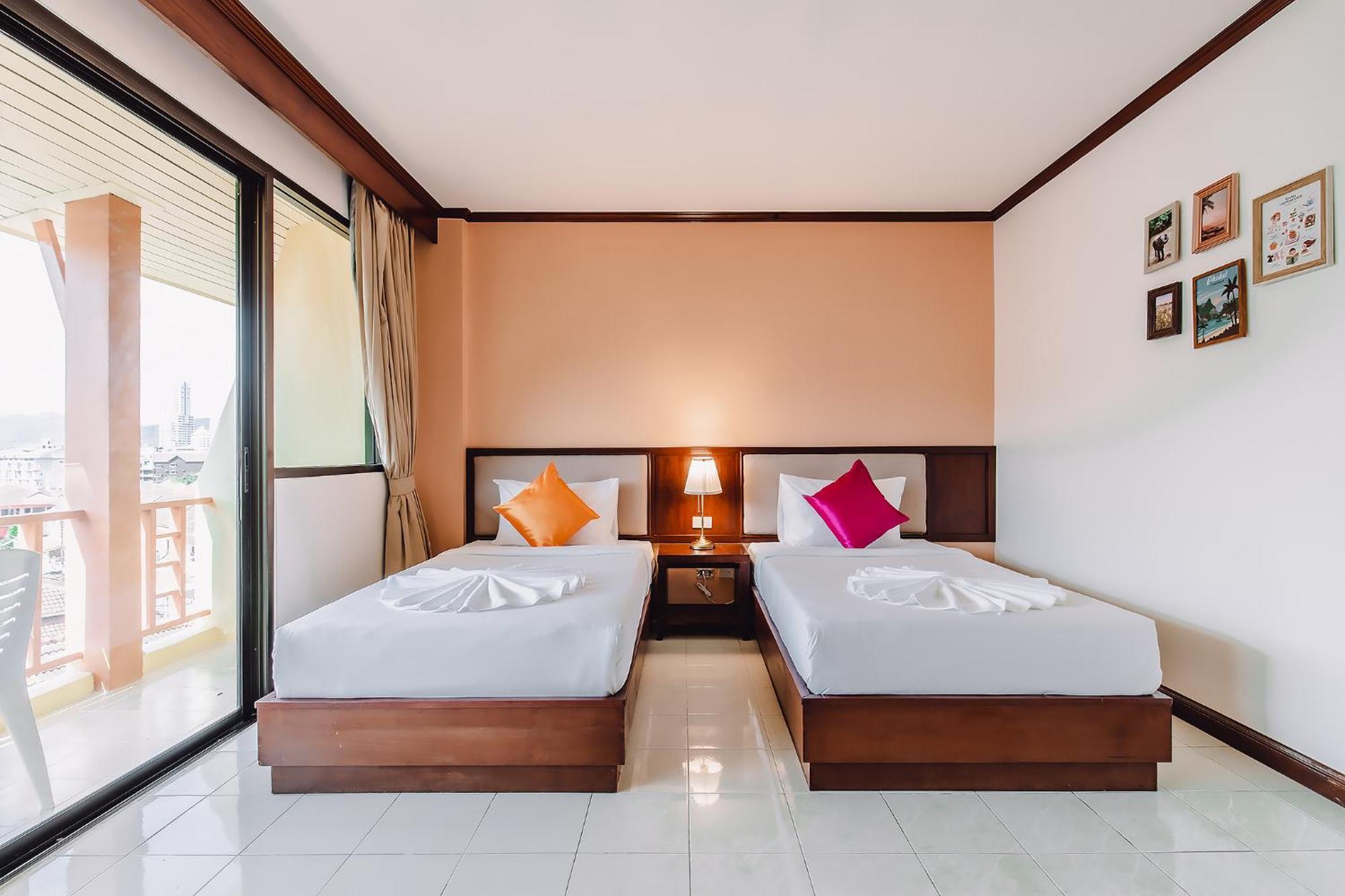 Bauman-Ville Hotel Patong Extérieur photo